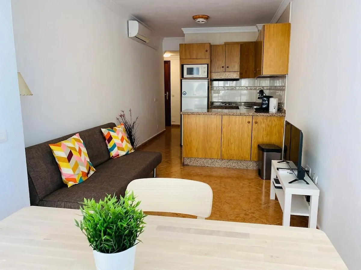 Apartamento Junto A La Playa De La Malagueta & Parking Malaga Apartment