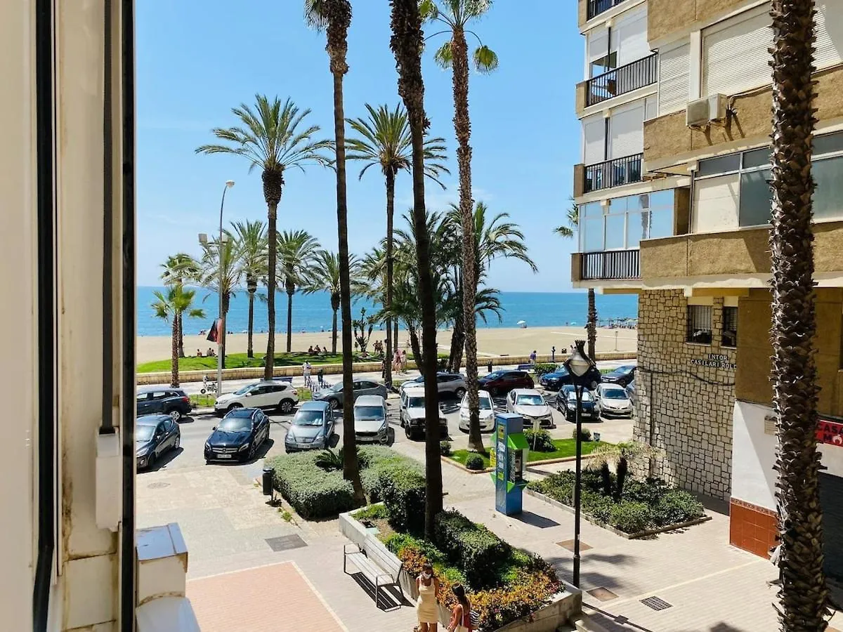 Apartamento Junto A La Playa De La Malagueta & Parking Málaga Lägenhet
